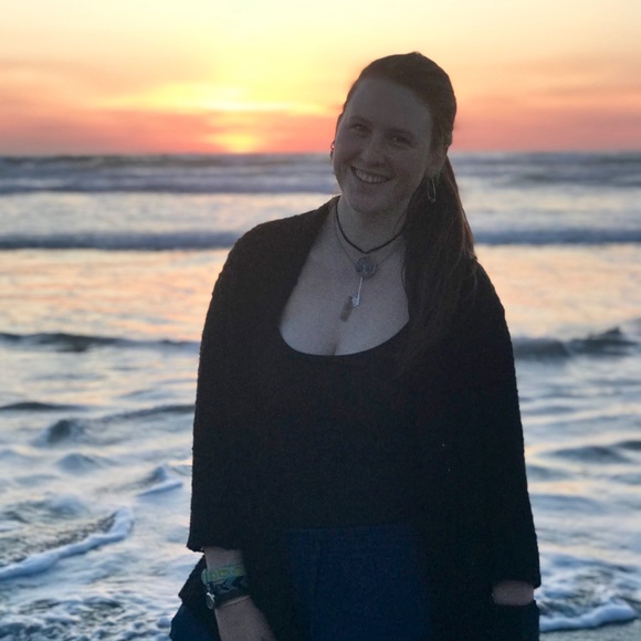 Meet your Posher, Maddie - Picture 1 of 1